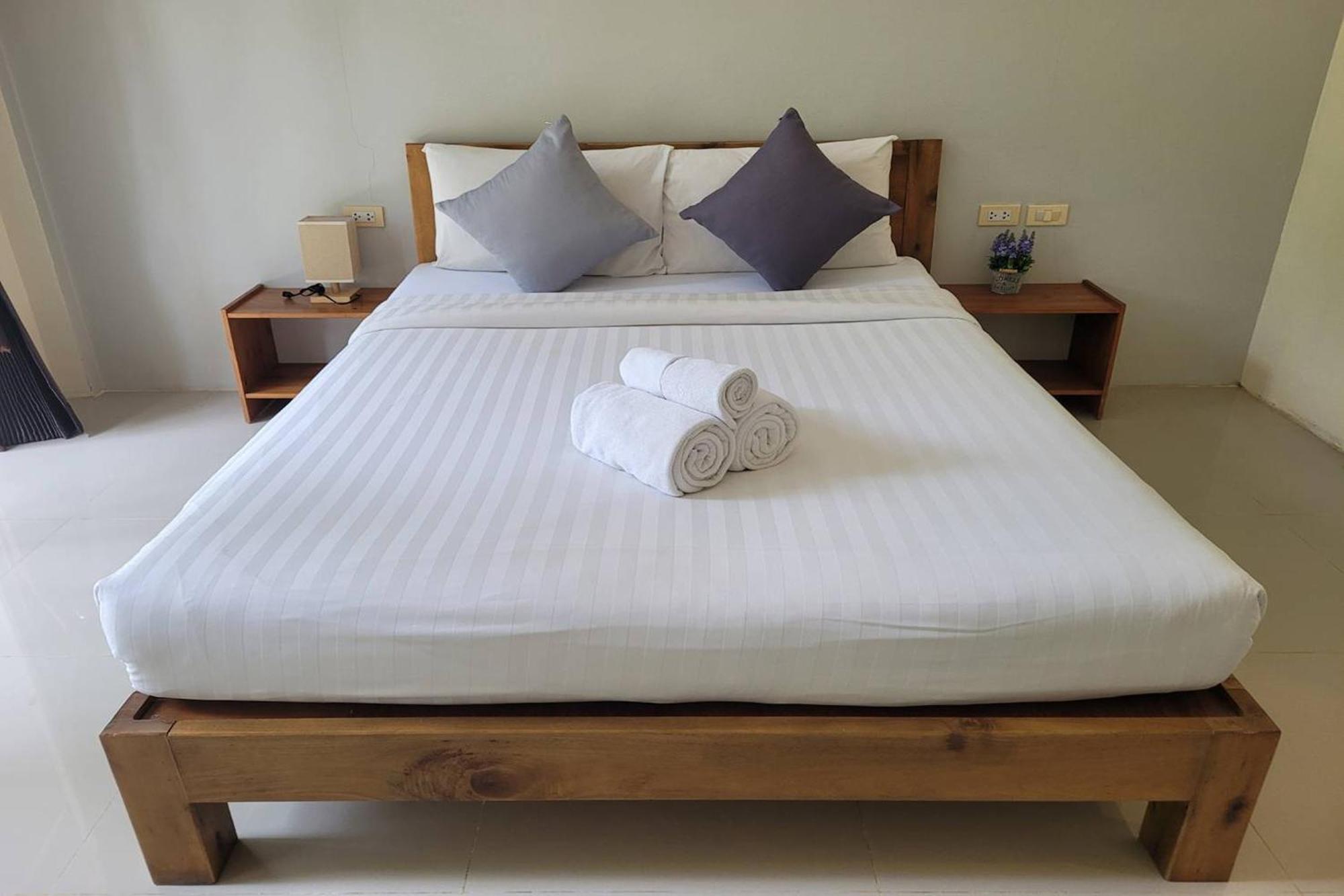 Snooze Inn Phuket - Free Shuttle To Bang Rong Pier Pa Khlok Luaran gambar